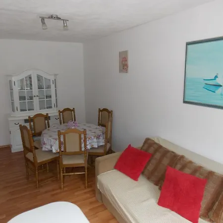 Apartament Maja
