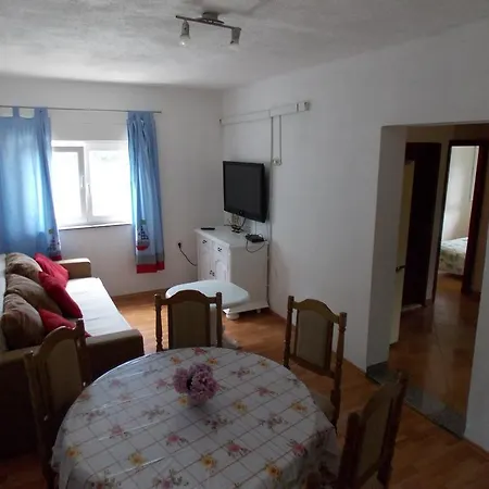 Apartament Maja