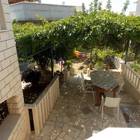 Apartament Maja *